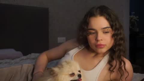 Linda online show from 04-25-26, 01:41