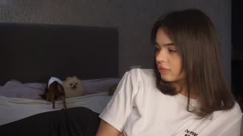 Linda online show from 05-08-26, 01:16