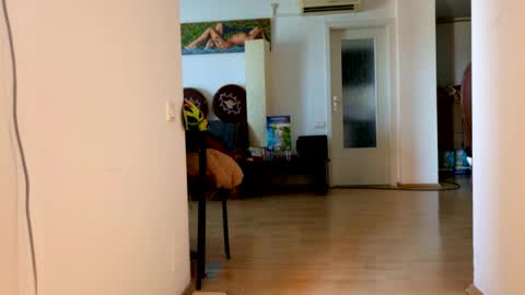 Linda online show from 05-12-26, 06:32