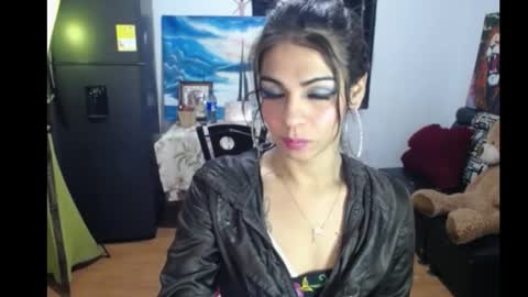 lindsey_2023 online show from 02-03-25, 06:24