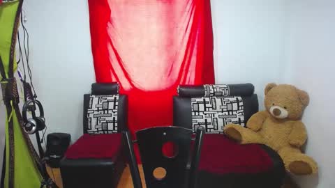 lindsey_2023 online show from 03-07-25, 06:43