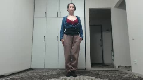 LinKissKiss online show from 04-21-26, 06:52
