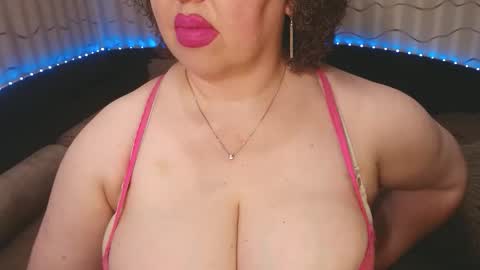 LIpsAddiction online show from 05-19-26, 01:39