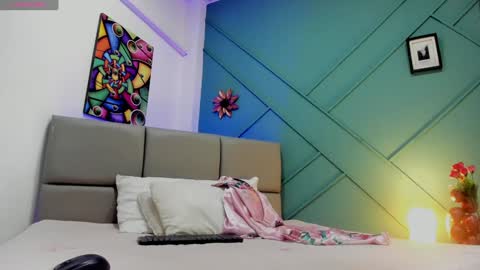 Snapshot of lirioswiitt_ chatting on 12-12-24, 11:29 lirius online show from 12-12-24, 11:29