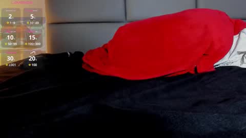 Snapshot of lirioswiitt_ chatting on 02-13-25, 05:33 lirius online show from 02-13-25, 05:33