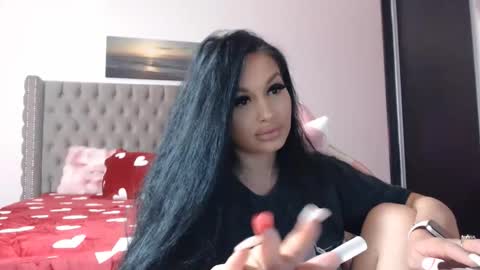 Lisa online show from 12-22-25, 08:39