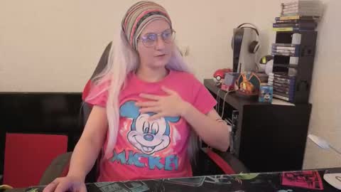 Snapshot of lisaathomass chatting on 03-16-26, 01:26 Lisa and Thomas online show from 03-16-26, 01:26