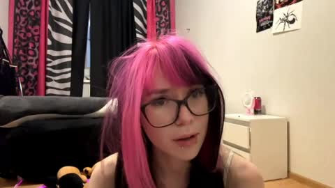 Aileen online show from 05-26-26, 06:37