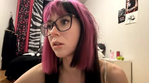 Aileen online show from 05-27-26, 06:38