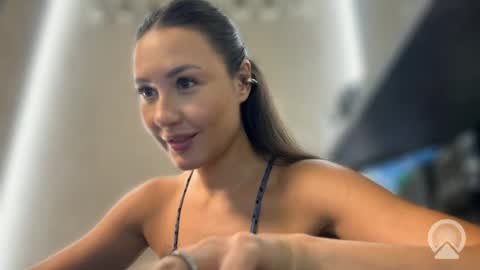 lisandriaaa online show from 06-25-26, 02:43