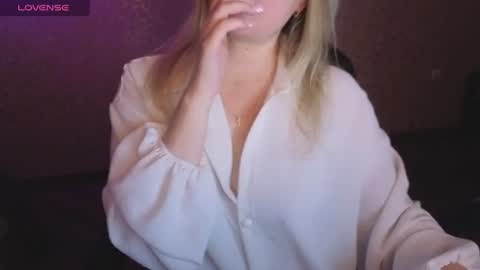 Anna online show from 06-09-26, 10:54