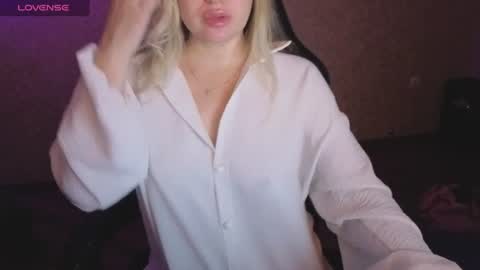 Anna online show from 06-15-26, 01:30