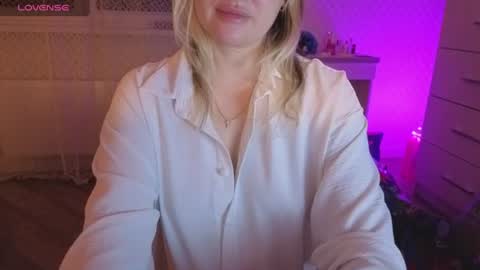 Anna online show from 07-21-26, 01:08