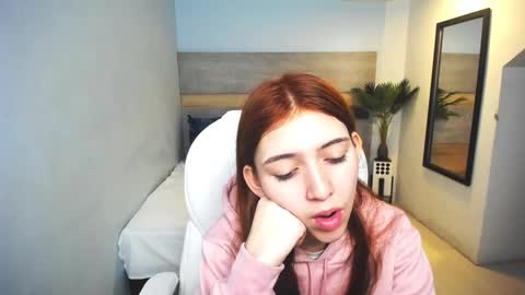 Liseth Fox online show from 12-23-24, 12:30