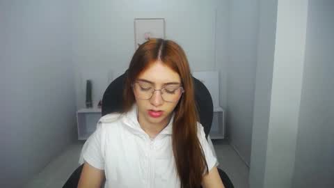 Liseth Fox online show from 01-23-25, 03:54