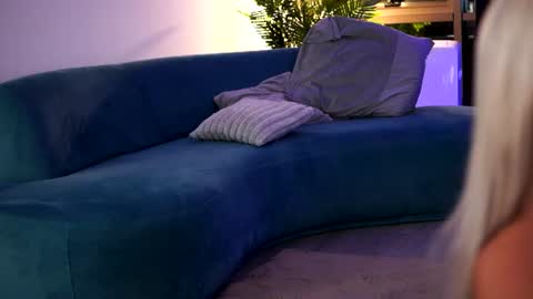 LisetteLuxe online show from 07-07-26, 07:18
