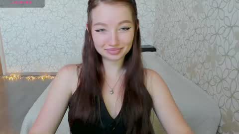 Snapshot of lissa_cristal_ chatting on 06-26-26, 10:19 lissa_cristal_ online show from 06-26-26, 10:19