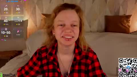 Snapshot of lissa_kitsune chatting on 06-16-26, 01:08 Lissa online show from 06-16-26, 01:08