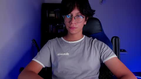Snapshot of literateboy chatting on 07-08-26, 01:32 Literateboy online show from 07-08-26, 01:32