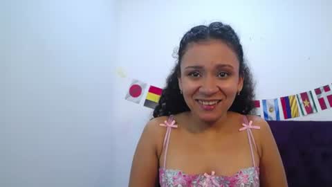 Snapshot of little18doll chatting on 07-05-26, 04:19 little18doll online show from 07-05-26, 04:19