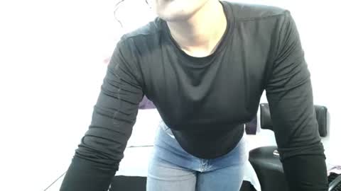 Snapshot of little18doll chatting on 07-07-26, 10:47 little18doll online show from 07-07-26, 10:47