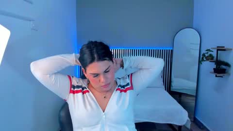 L I T T L E A L L I online show from 01-07-26, 12:13