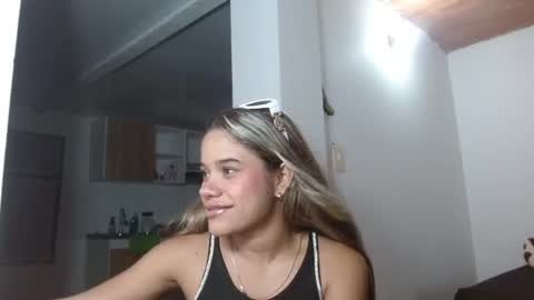 Catalina online show from 06-18-26, 02:56
