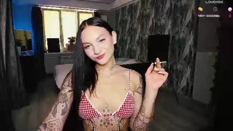Snapshot of little_birdy chatting on 07-15-26, 11:26 Birdy online show from 07-15-26, 11:26