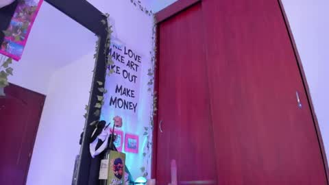 Snapshot of little_kayla_ chatting on 05-15-26, 08:49 kayla Instagram kayla 71082 online show from 05-15-26, 08:49