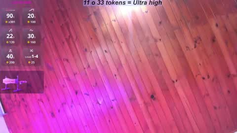 Lili online show from 04-28-26, 02:27