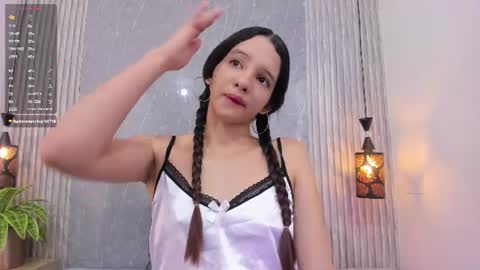 Snapshot of little_melody1 chatting on 06-18-26, 01:37 little_melody1 online show from 06-18-26, 01:37