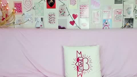 Snapshot of little_radiant_sun chatting on 06-21-26, 08:50 Kriss online show from 06-21-26, 08:50