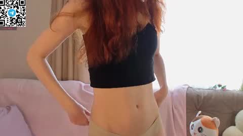 Snapshot of little_red_rosy chatting on 06-30-26, 04:35 Rosy online show from 06-30-26, 04:35