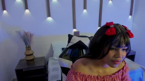 S U M I online show from 04-28-26, 02:27