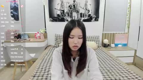 Snapshot of little_yena chatting on 02-19-26, 05:31 Yena and Gabby online show from 02-19-26, 05:31