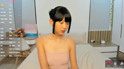 Yena and Gabby online show from 05-25-26, 02:01