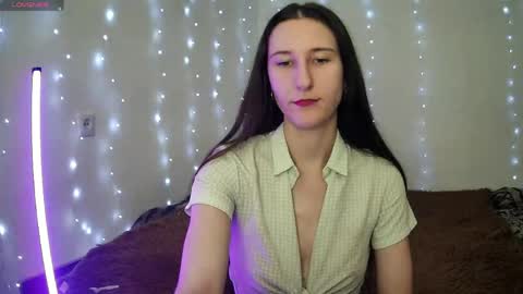 LittleAhWitch online show from 04-07-26, 08:59