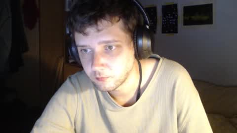 littlealien7 online show from 10-24-25, 09:17