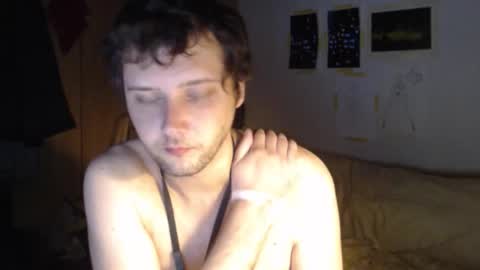 littlealien7 online show from 10-26-25, 08:09