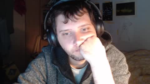 littlealien7 online show from 10-30-25, 05:02