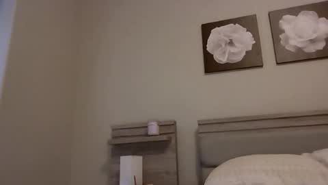 Snapshot of littlebearae chatting on 07-17-26, 12:28 Bea Rae online show from 07-17-26, 12:28