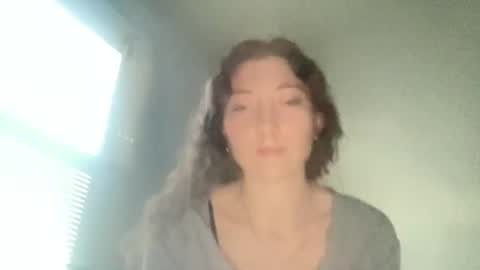 littlejuliette777 online show from 06-04-26, 12:38