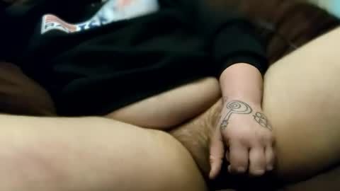 Snapshot of littlelonelylenny chatting on 03-15-26, 05:24 littlelonelylenny online show from 03-15-26, 05:24