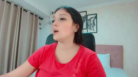 Snapshot of littlemolly_pregnant chatting on 07-04-26, 08:59 Sarahs Room online show from 07-04-26, 08:59
