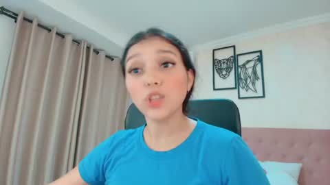 Snapshot of littlemolly_pregnant chatting on 07-15-26, 11:54 Sarahs Room online show from 07-15-26, 11:54