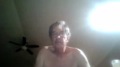 Snapshot of littlepetey17 chatting on 11-18-25, 03:01 littlepetey17 online show from 11-18-25, 03:01