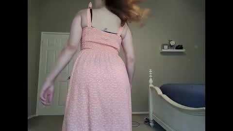 Snapshot of littlered_6969 chatting on 05-21-26, 08:38 littlered_6969 online show from 05-21-26, 08:38