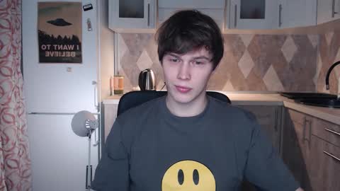 Snapshot of littlesadcabbage chatting on 02-13-26, 03:02 Sonnenschein online show from 02-13-26, 03:02