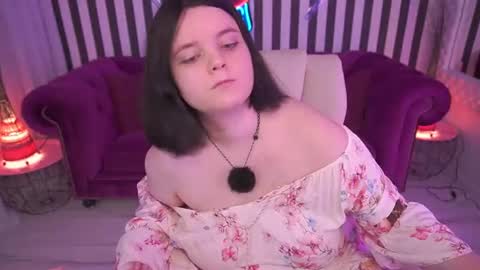 Snapshot of littleshyy chatting on 07-18-26, 01:37 Masha online show from 07-18-26, 01:37