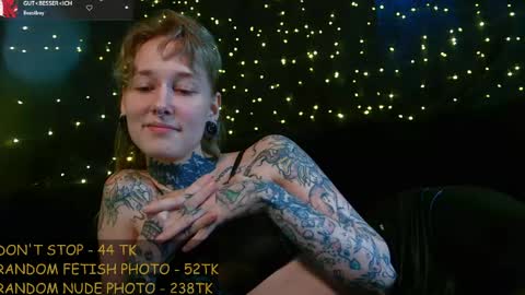 Snapshot of littlespacemouse chatting on 05-04-26, 02:24 Niki free tg channel with some photos gifs and info about streams online show from 05-04-26, 02:24